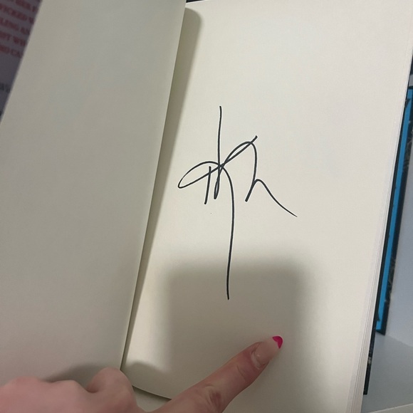 Throne of the Fallen Kerri Maniscalco Signed Edition - Picture 3 of 5